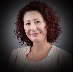 Meet your Posher, Adrienne